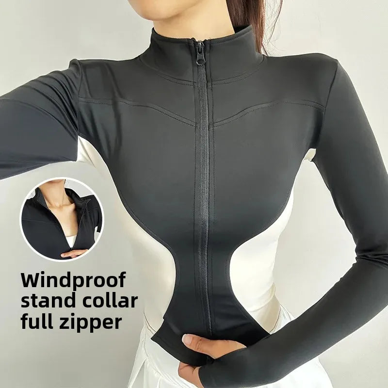 Naked Feeling, sporty, long-sleeved, for running, fitness and outdoor activities.